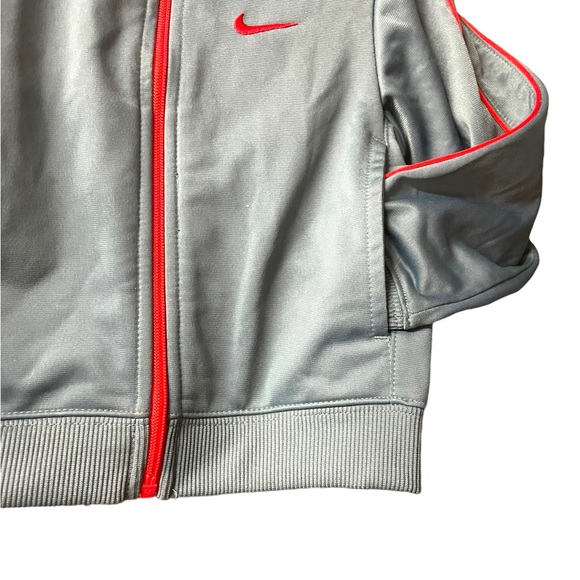 ✨BOYS NIKE JACKET✨ - Picture 6 of 8